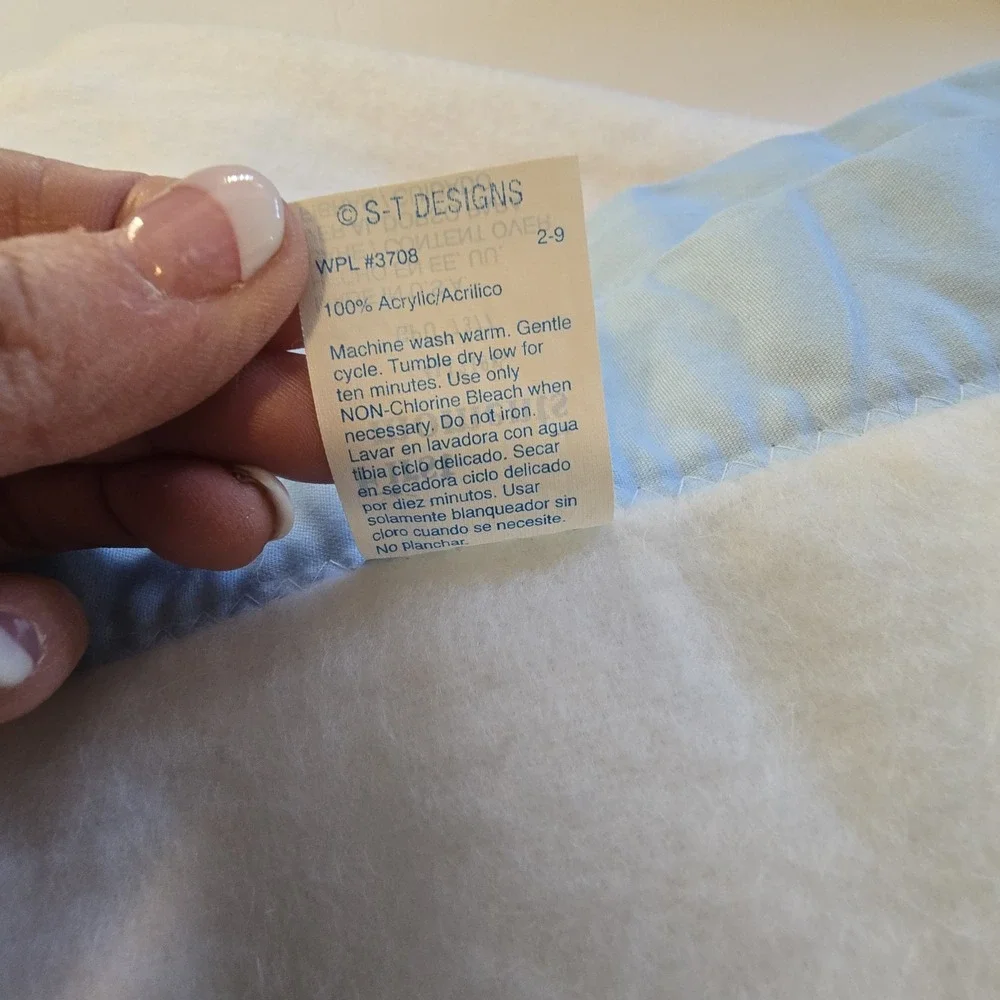 Vintage USA Baby Blanket Embroidery Teddy Bear Building Blocks Blue Trim Acrylic